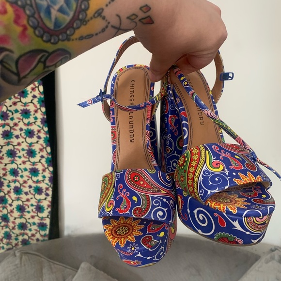 Chinese Laundry Paisley Heels - Picture 4 of 6